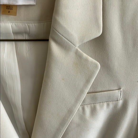 Calvin Klein Women's Cream Blazer - Picture 7 of 10